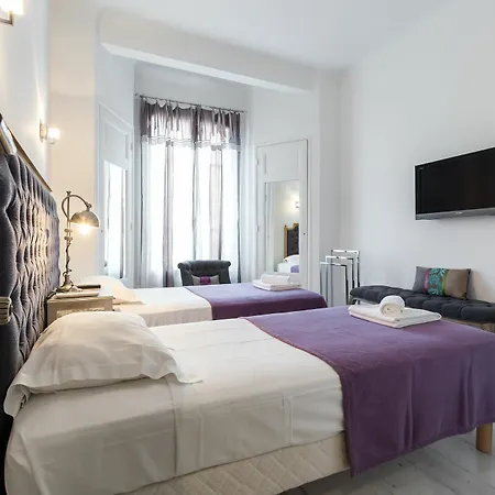Modern: 2-bed With Aircon Apartment Cannes